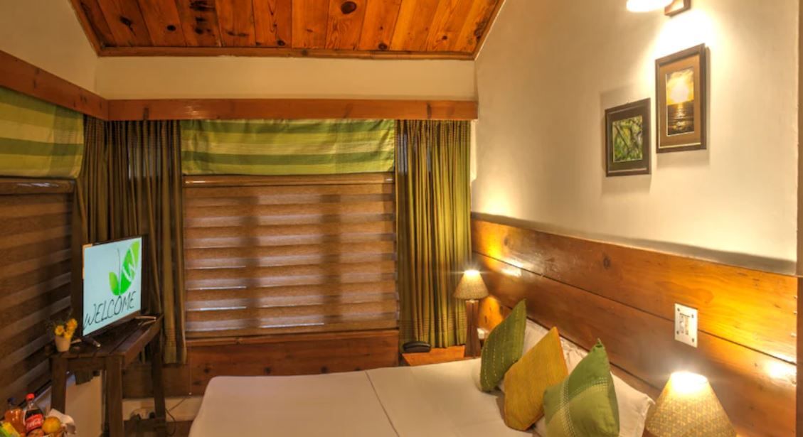 The Hermitage Kanatal Superior Deluxe Double Room 3