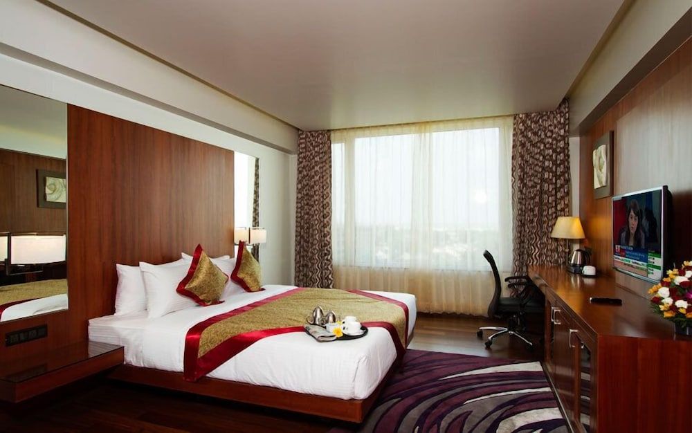 undefined Hotel Denissons 3