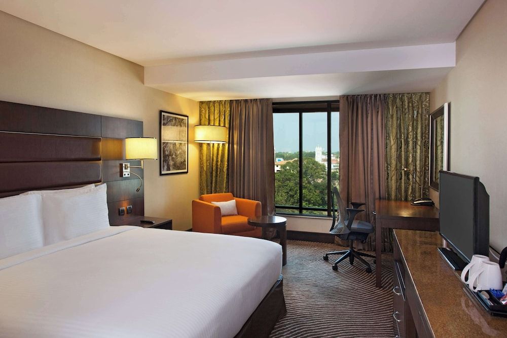 Hilton Garden Inn Trivandrum Room, 1 King Bed 3