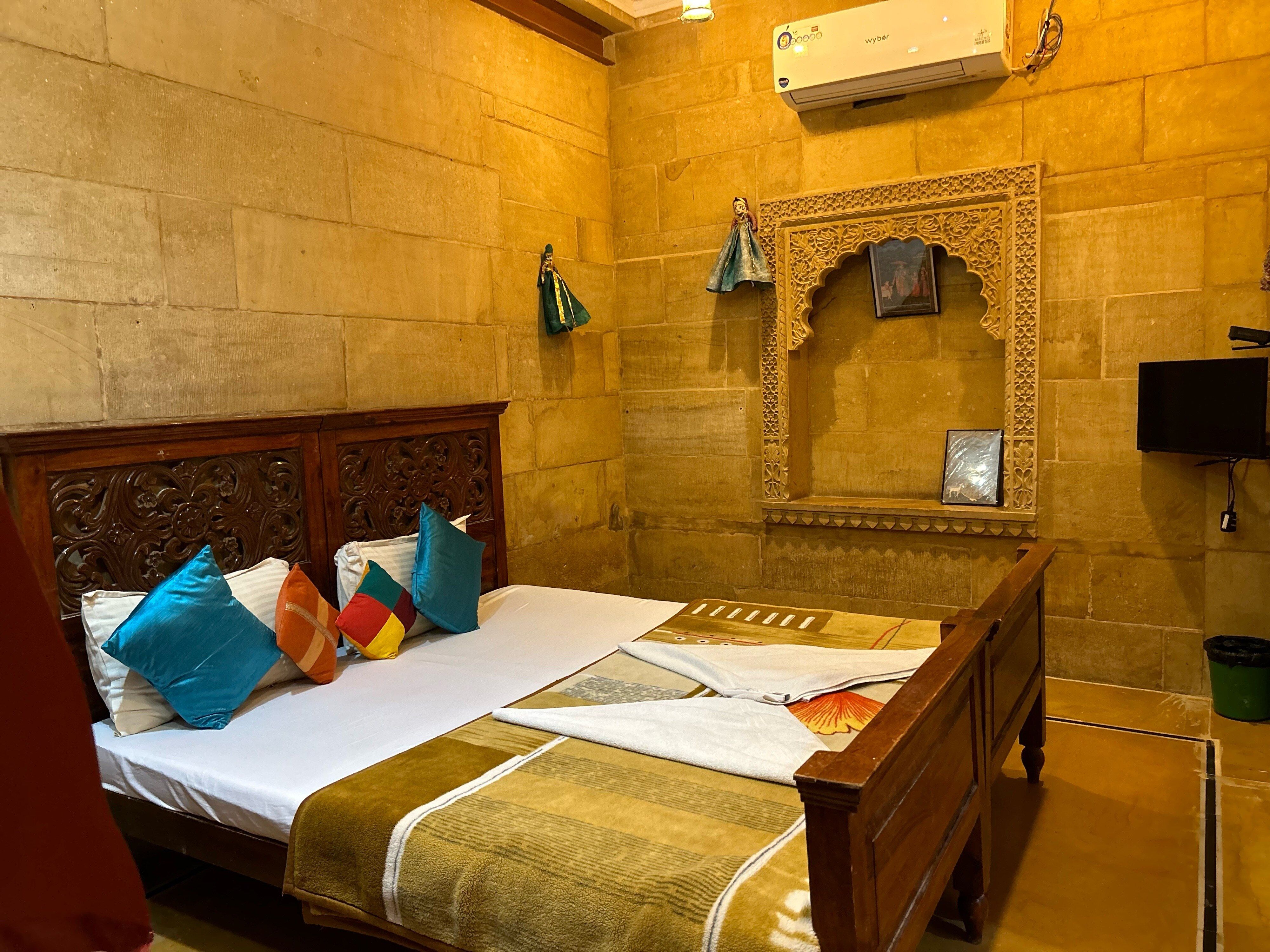 Hotel Pol Haveli Standard Double Room with Fan 7