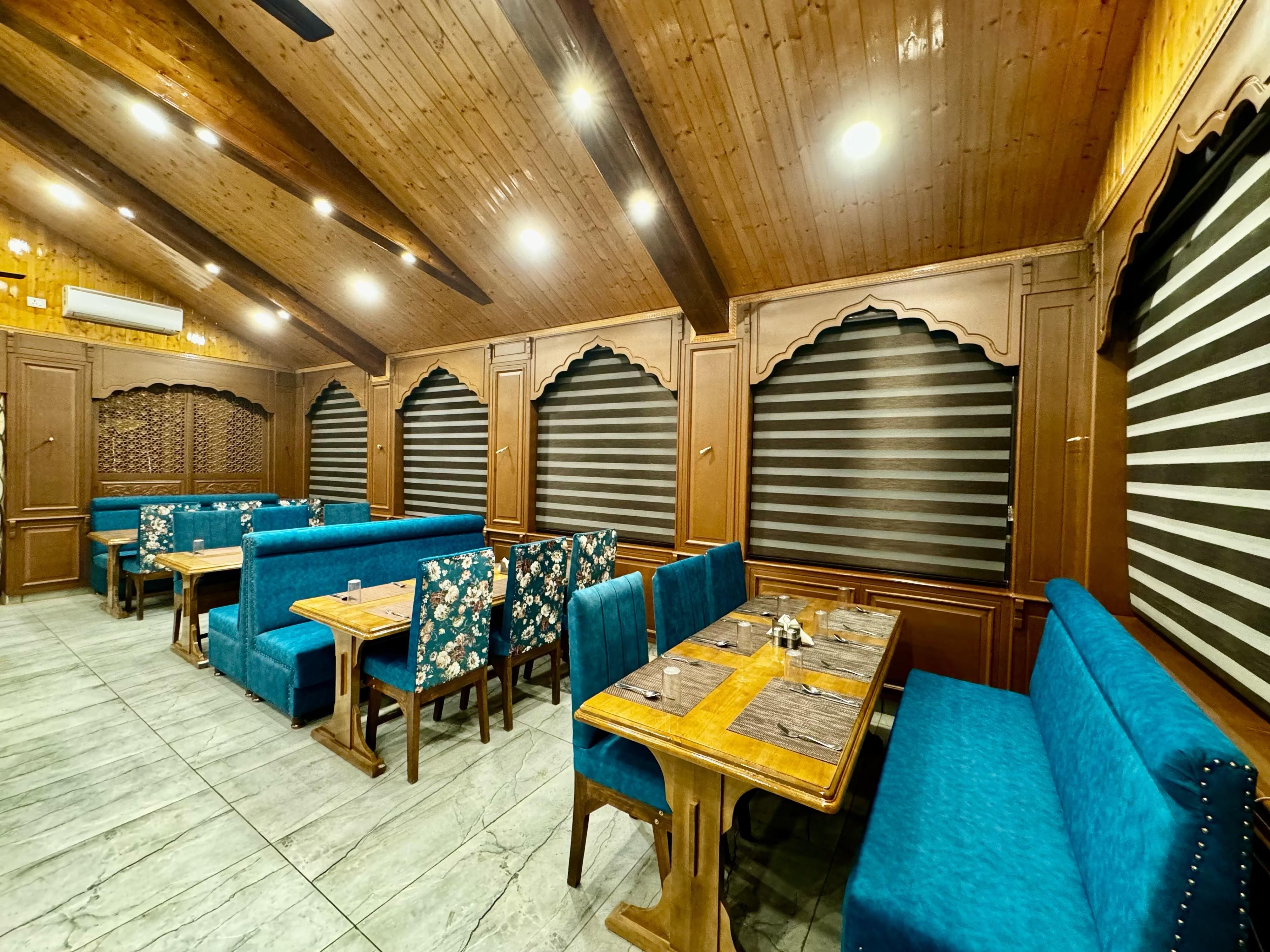 Food & Dining