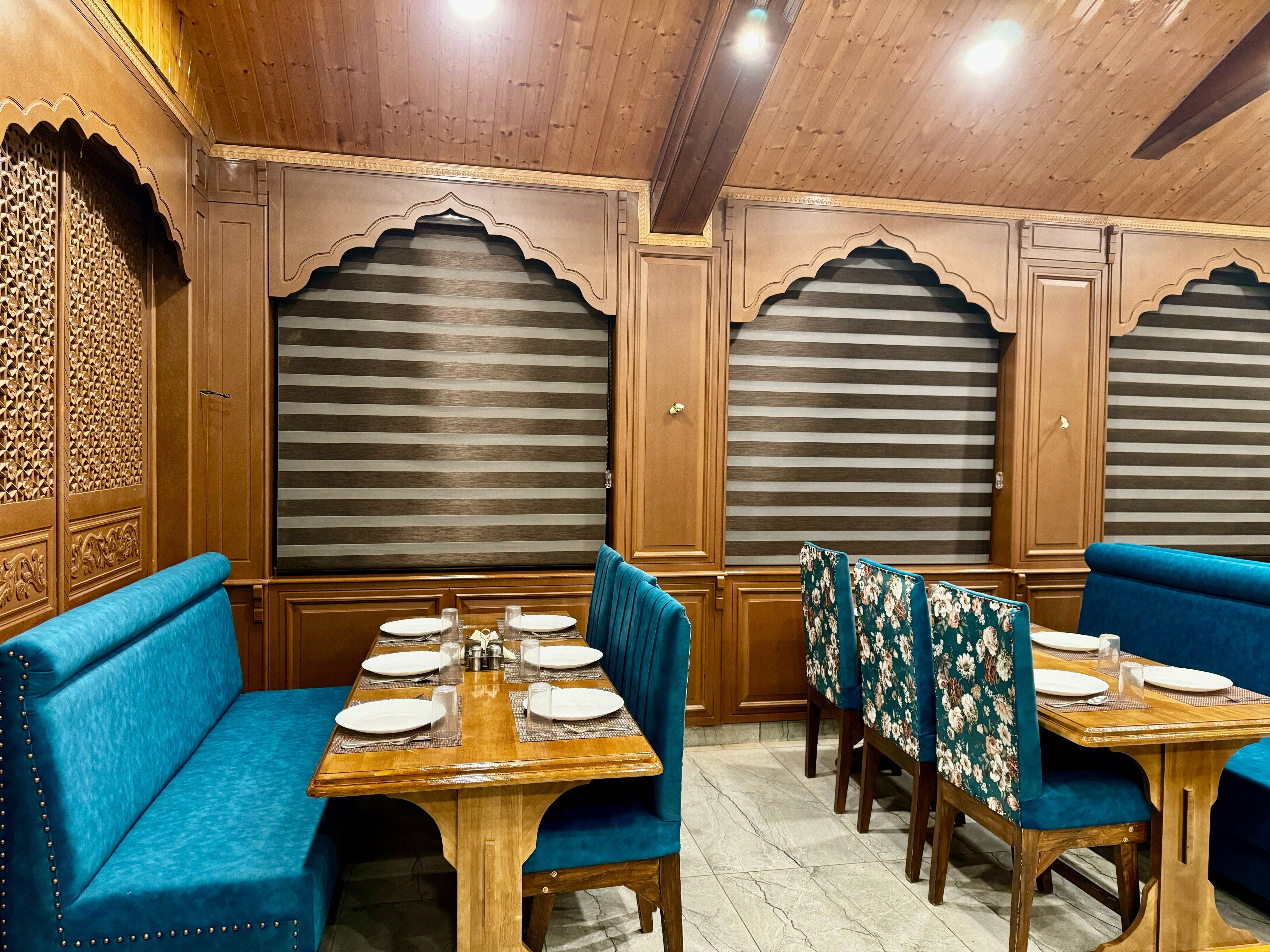 Food & Dining