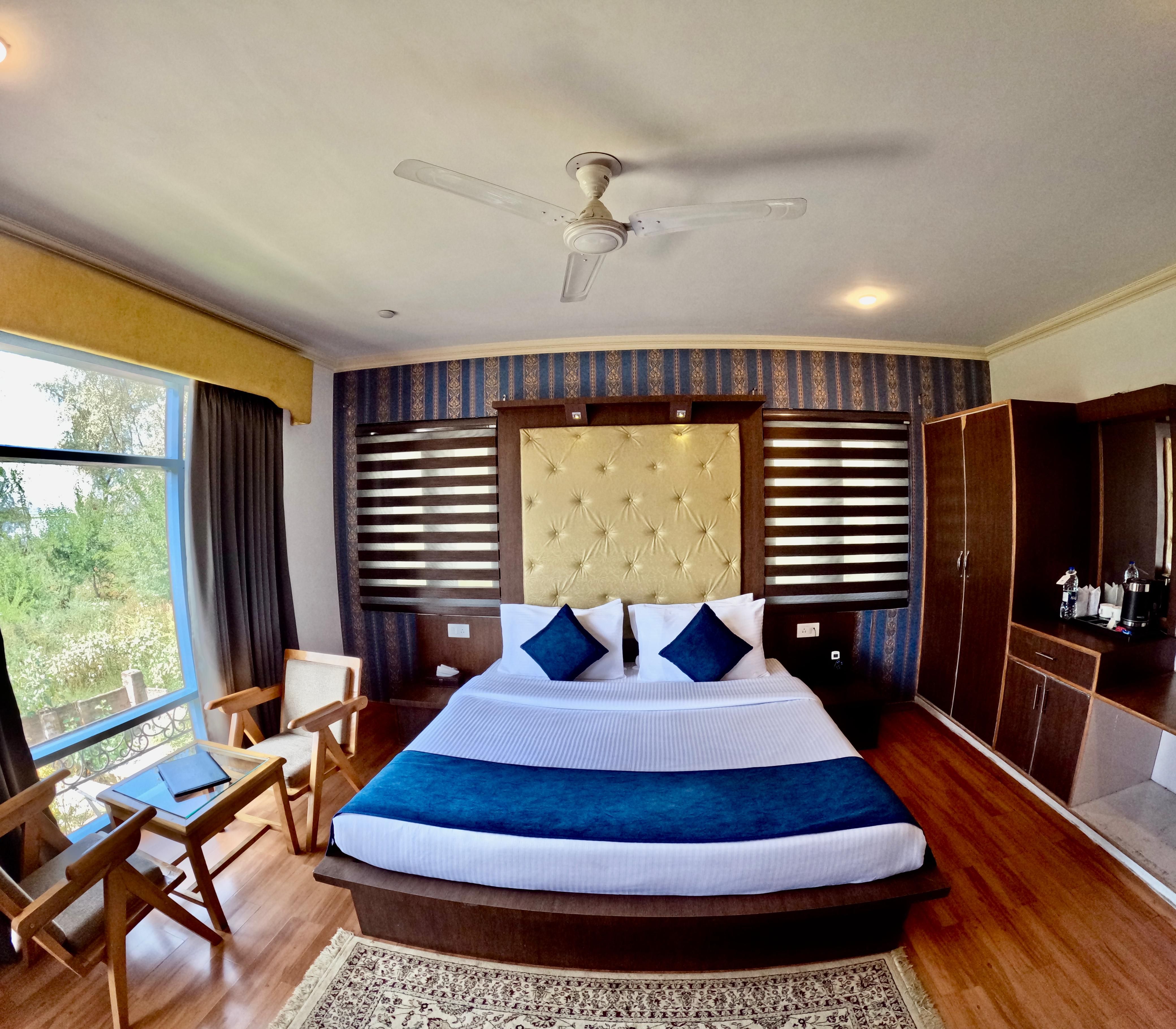 Premier Lake view