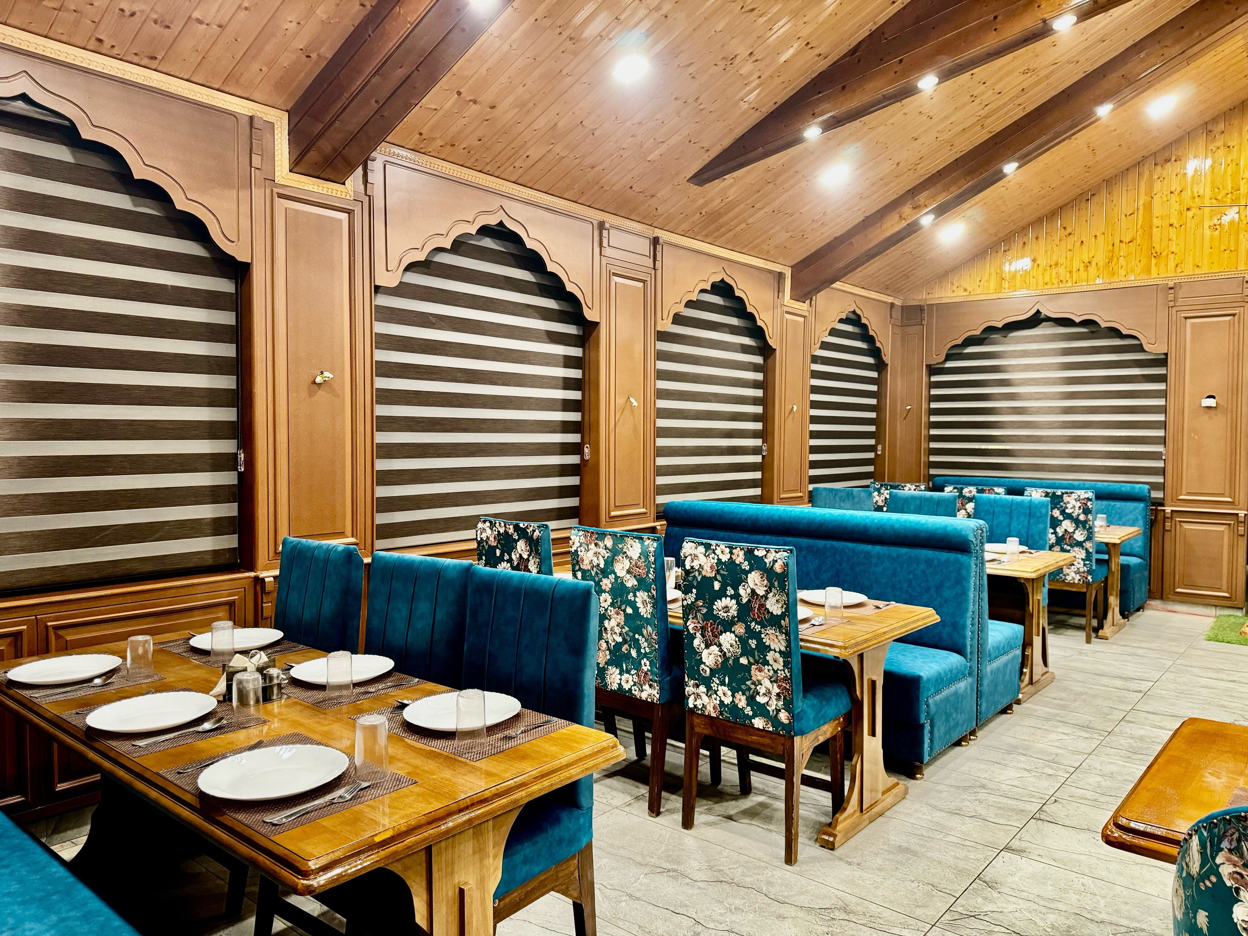 Food & Dining