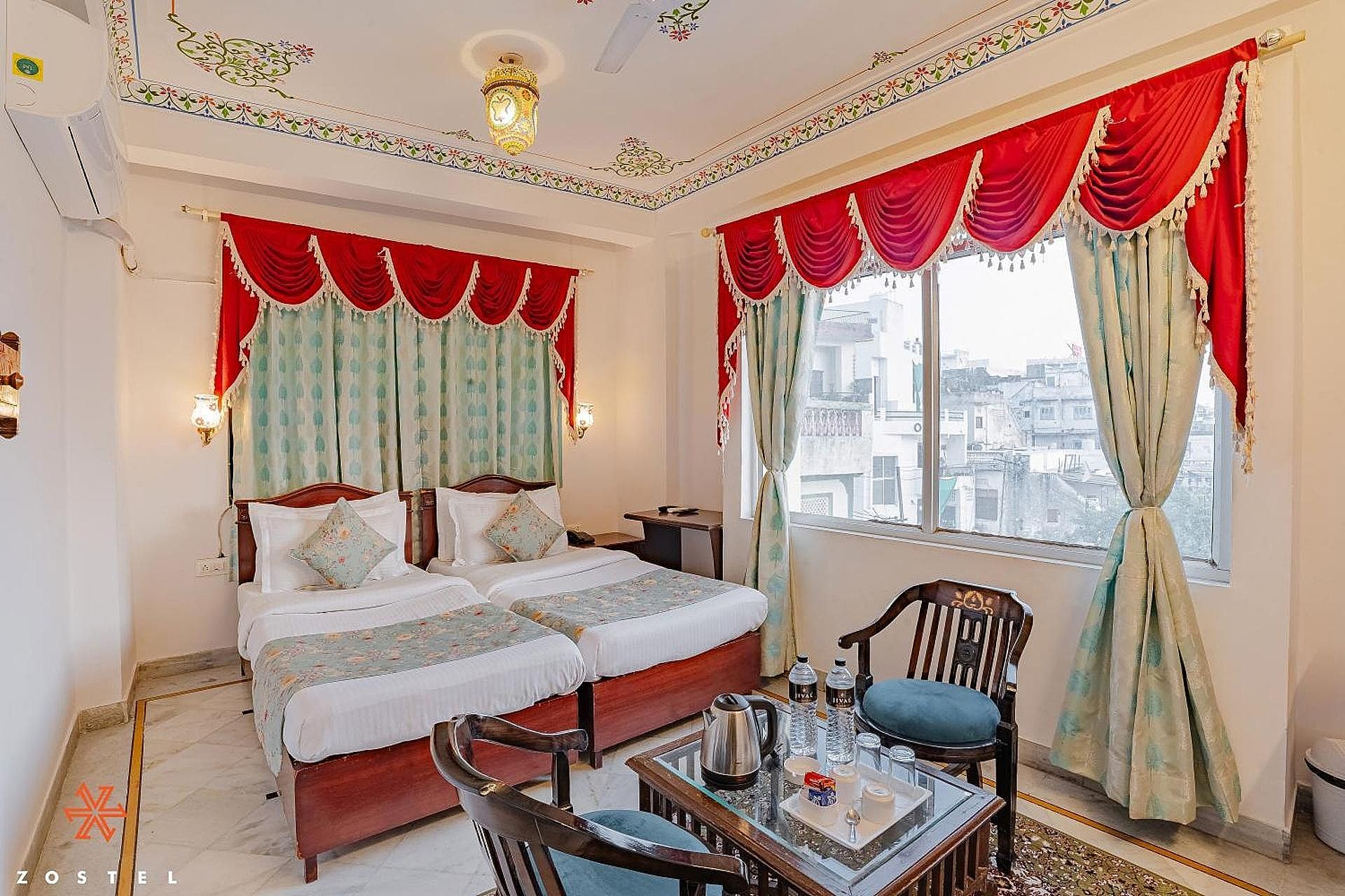 Zostel Udaipur Twin Room 2