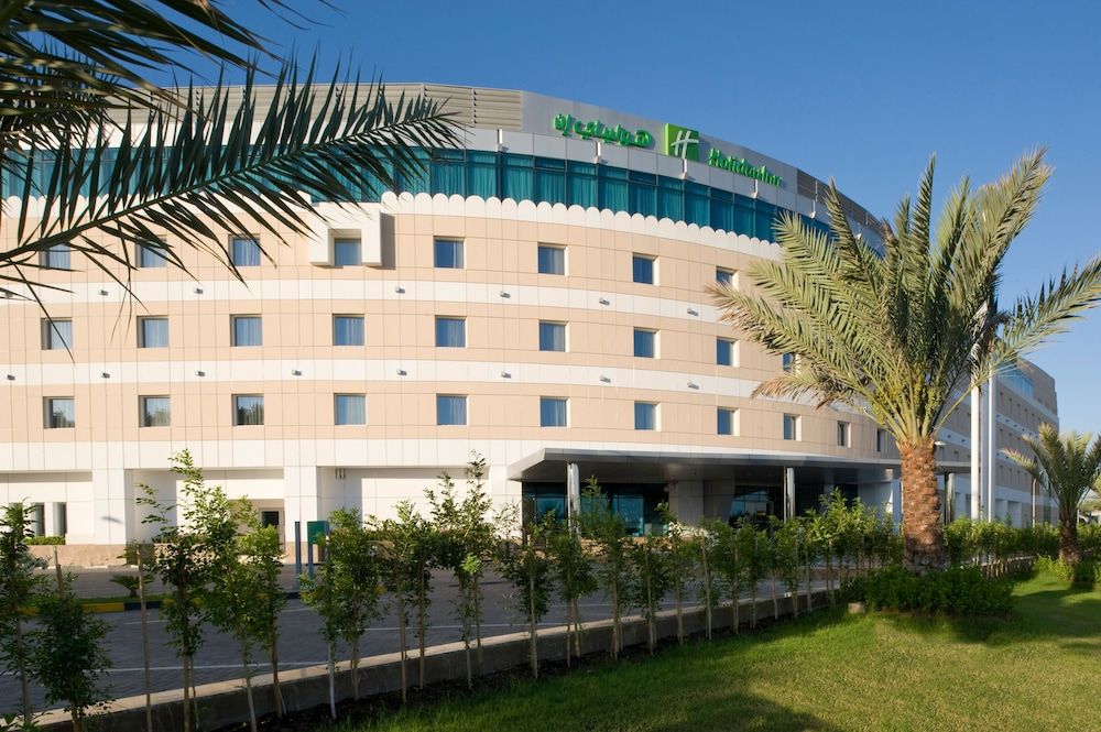 Holiday Inn Muscat Al Seeb, an IHG Hotel