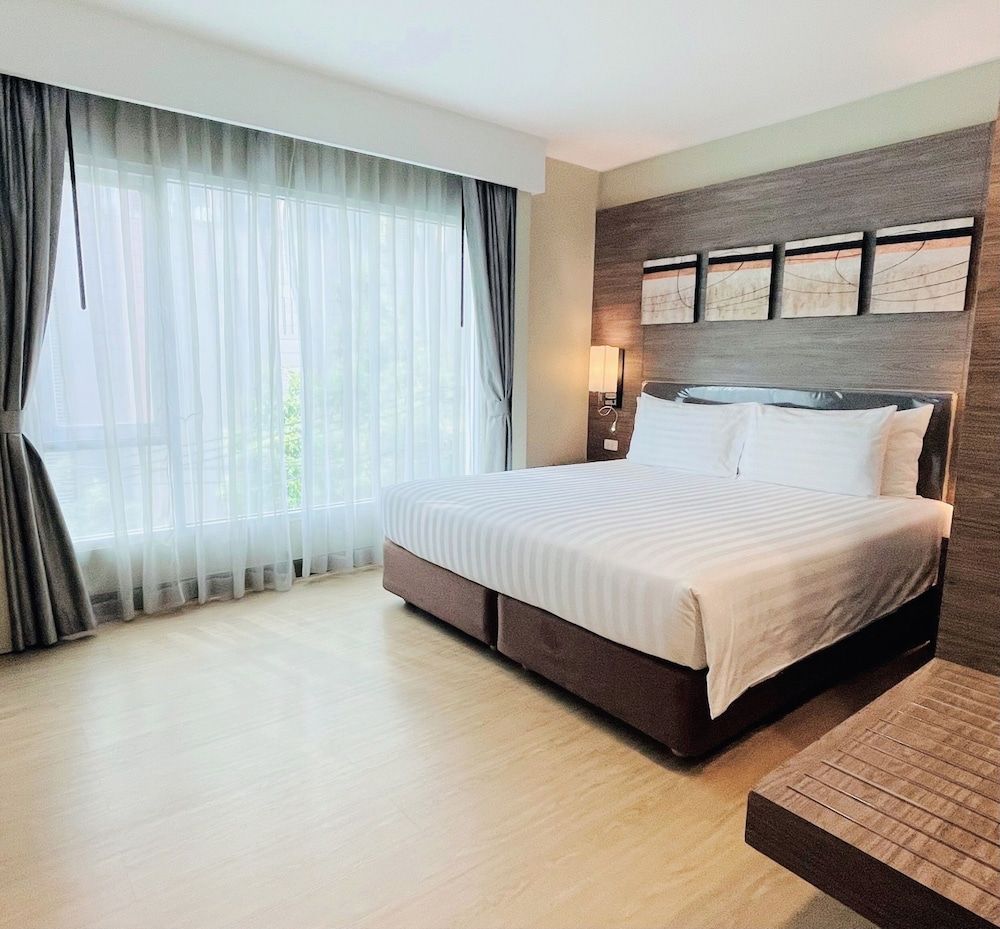 Citrus Sukhumvit 11 Bangkok by Compass Hospitality Cozy Room King Bed 3