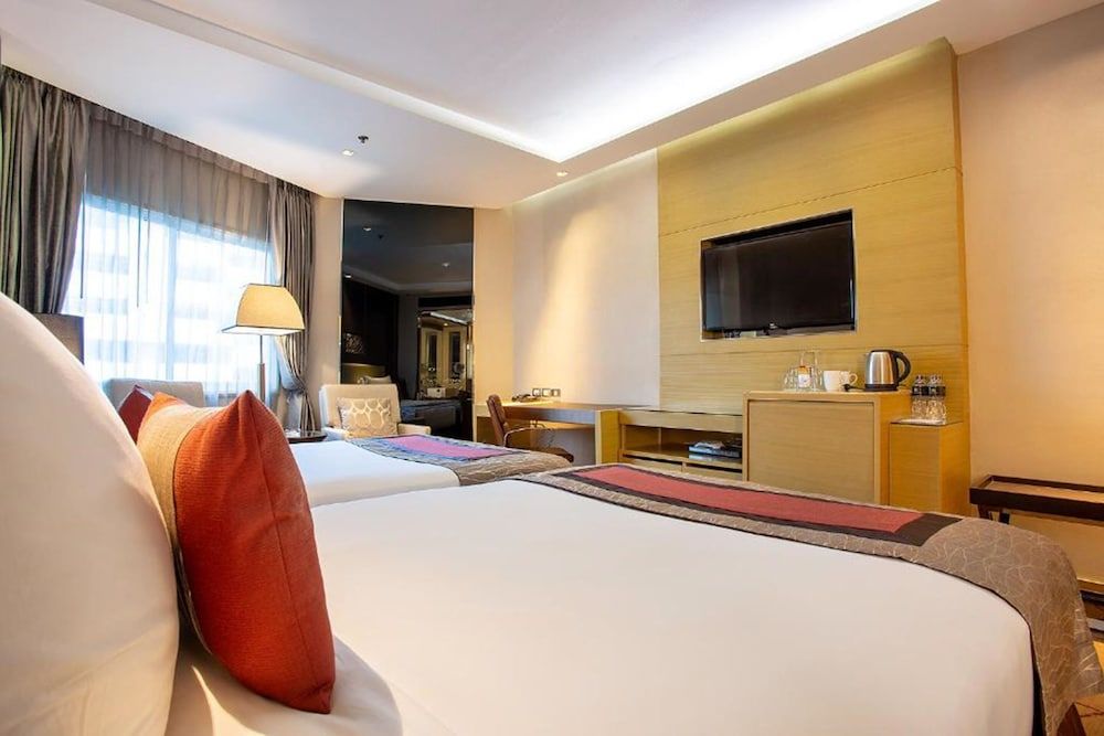 Graceland Bangkok Hotel Superior Twin Room 4