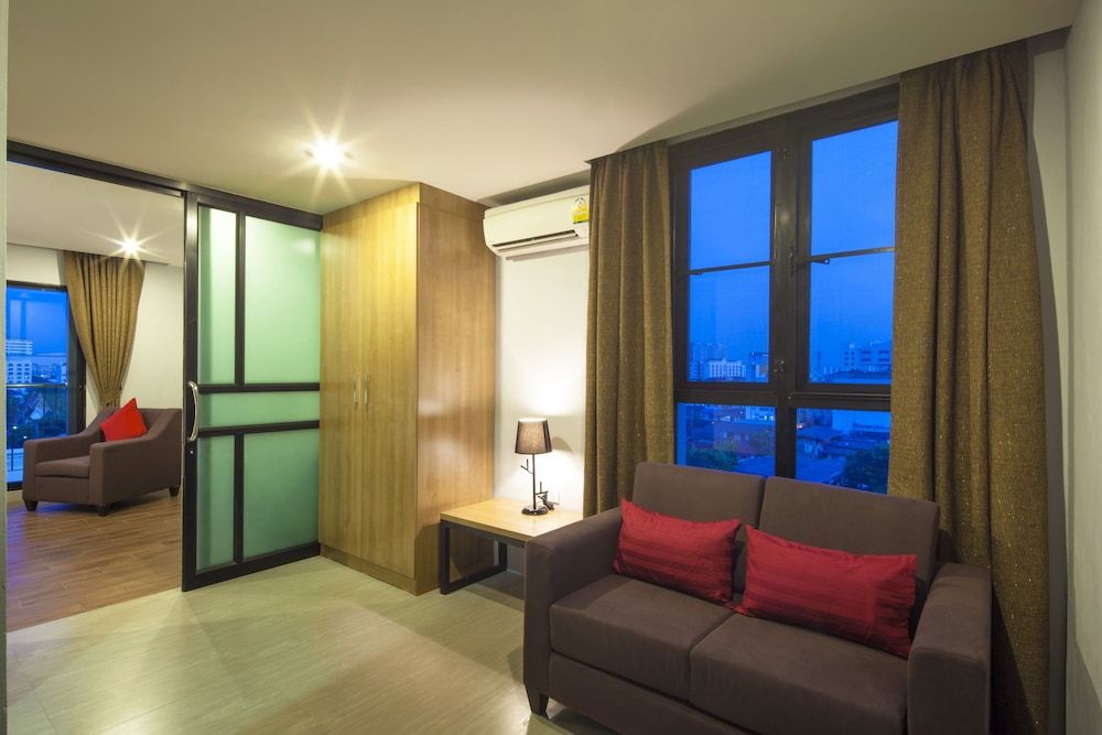 Livotel Hotel Lat Phrao Bangkok Suite 3