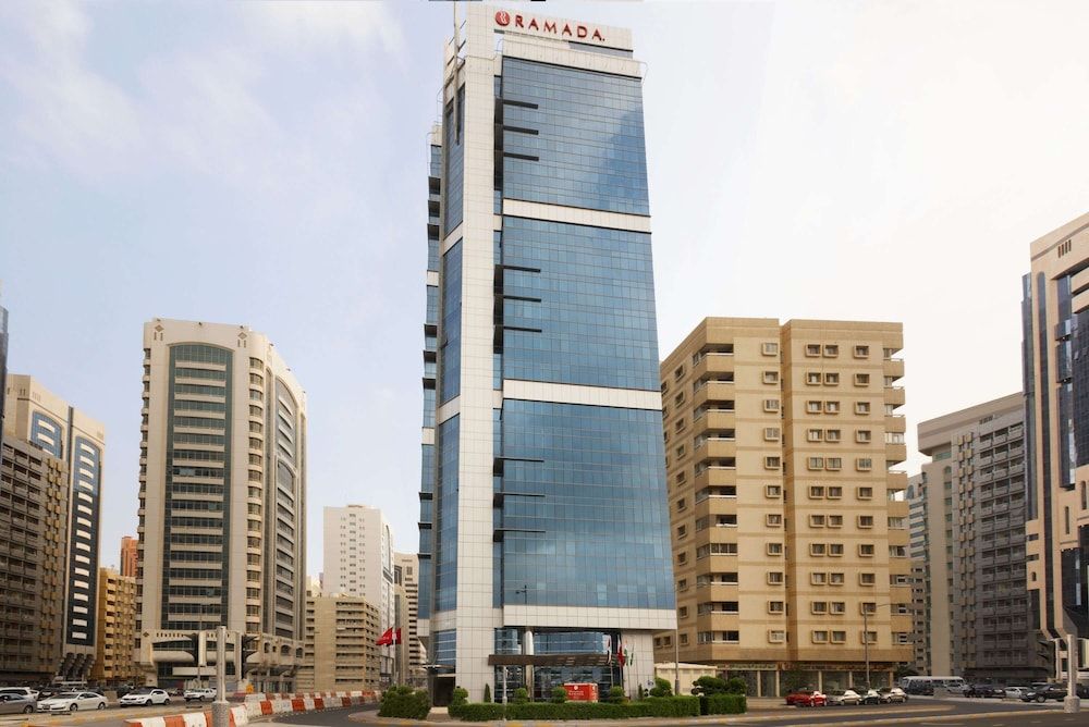 Ramada by Wyndham Abu Dhabi Corniche 2