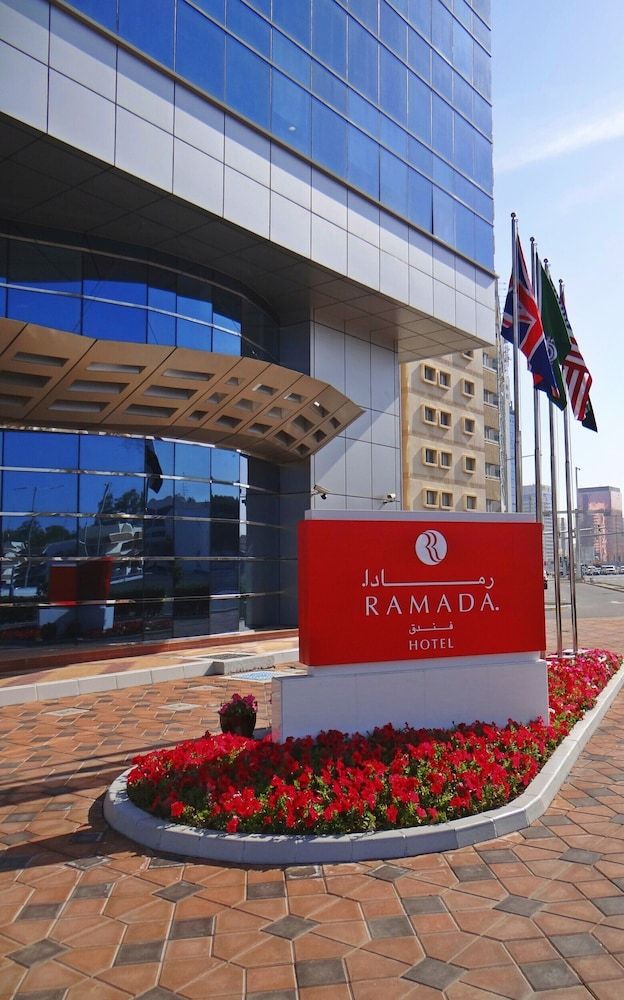 Ramada by Wyndham Abu Dhabi Corniche 3