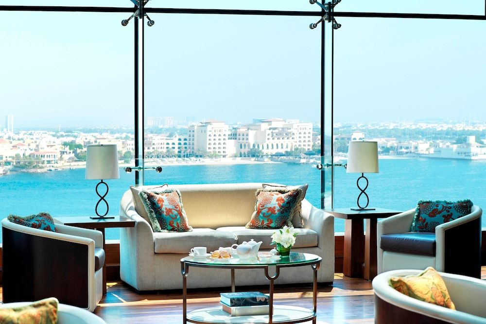 The Ritz-Carlton Abu Dhabi, Grand Canal Executive Suite, 1 King Bed, Balcony 9