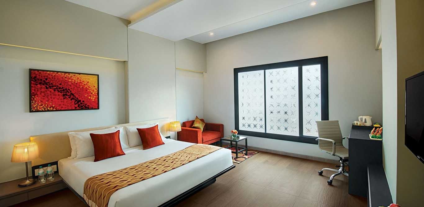 Lemon Tree Hotel, Vadodara Business Deluxe Room 4