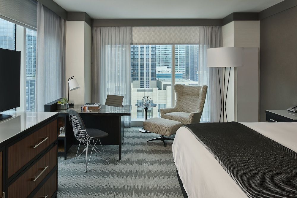 Loews Chicago Hotel featured