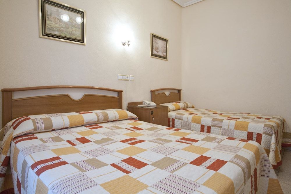 Hostal Maria Luisa 5