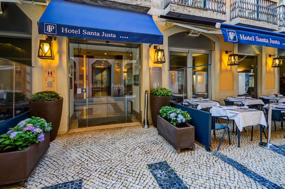 Hotel Santa Justa Lisboa entrance 2