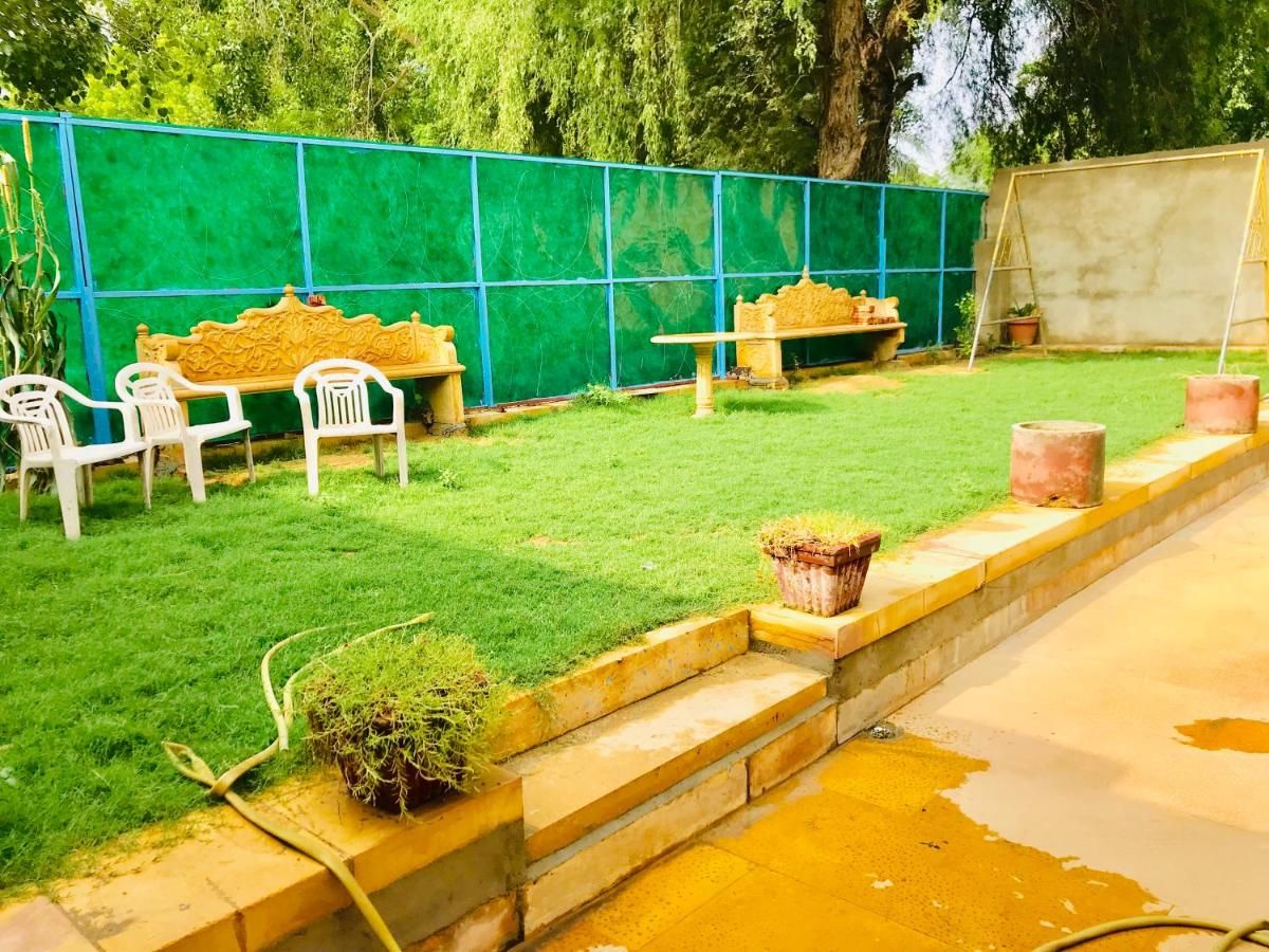 undefined Hotel Golden City 4