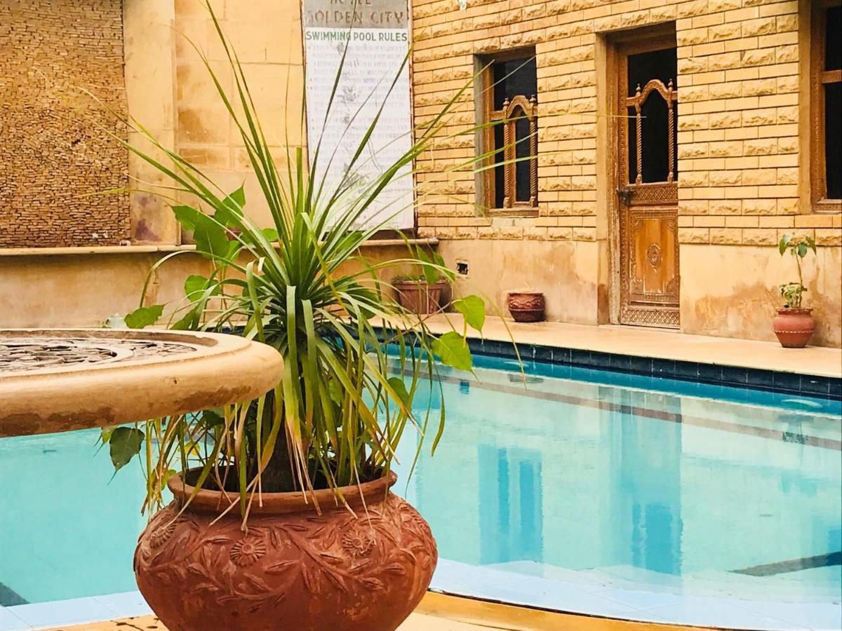 undefined Hotel Golden City 8