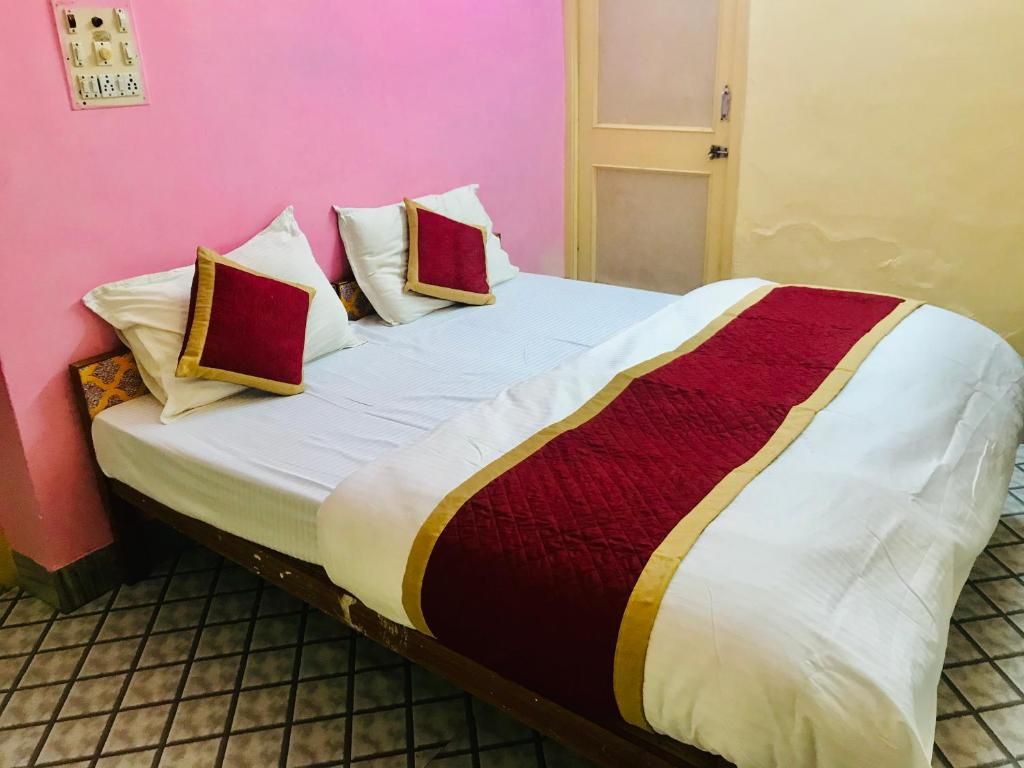 undefined Hotel Golden City 10