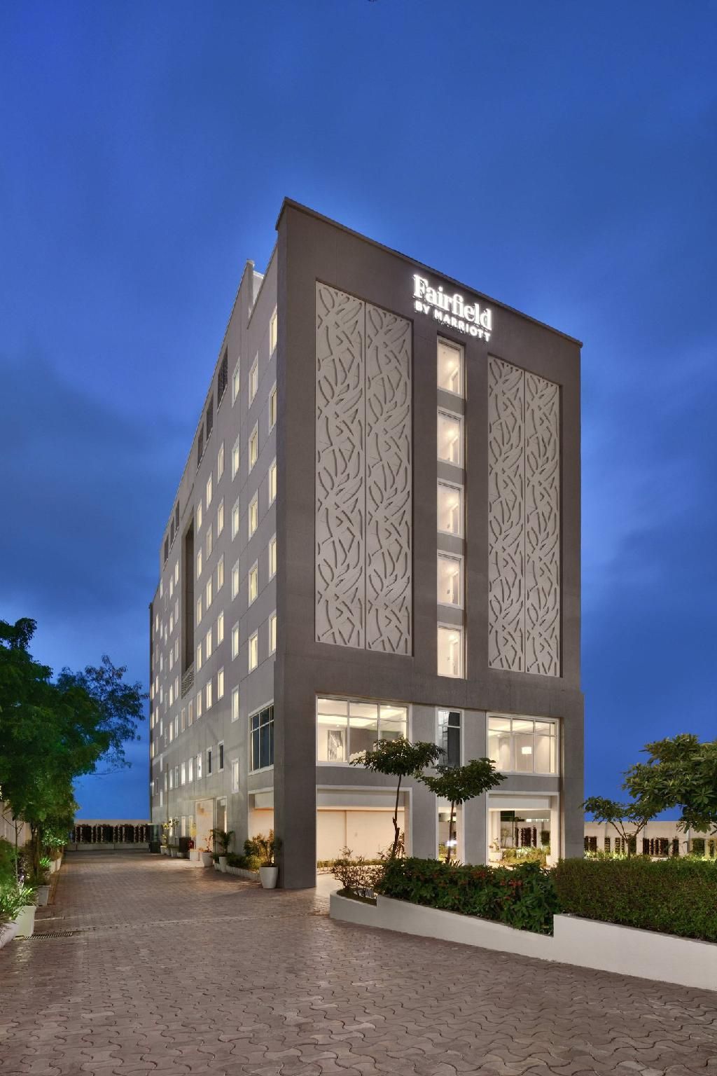 Fairfield by Marriott Pune Kharadi Room, 2 Twin Beds