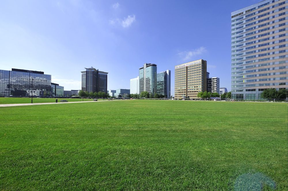 Holiday Inn Express Amsterdam - Arena Towers, an IHG Hotel 2