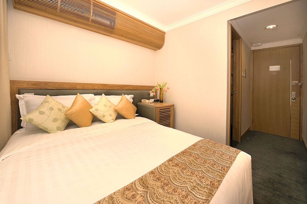 Bishop Lei International House Standard Double or Twin Room