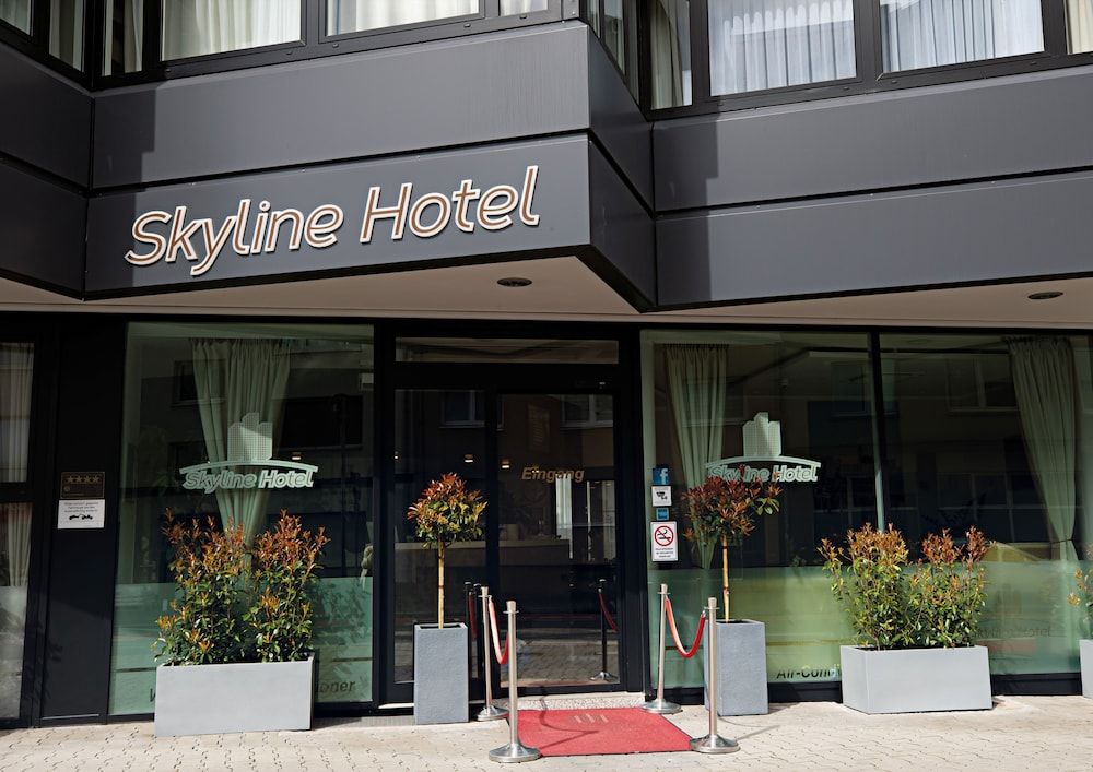 Skyline Hotel exterior_detail