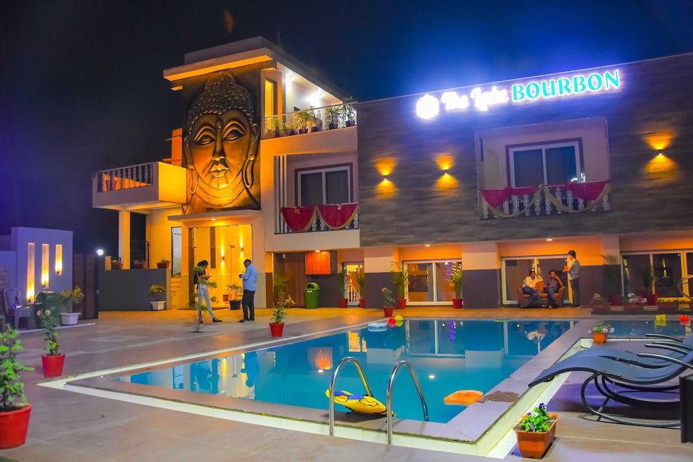 undefined FabHotel The Lake Bourbon 8