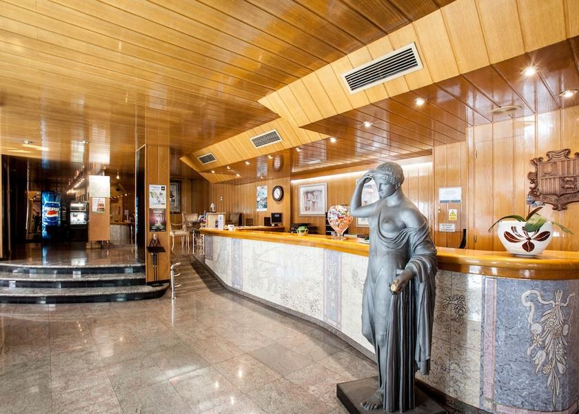  Sant Julia de Loria Reception