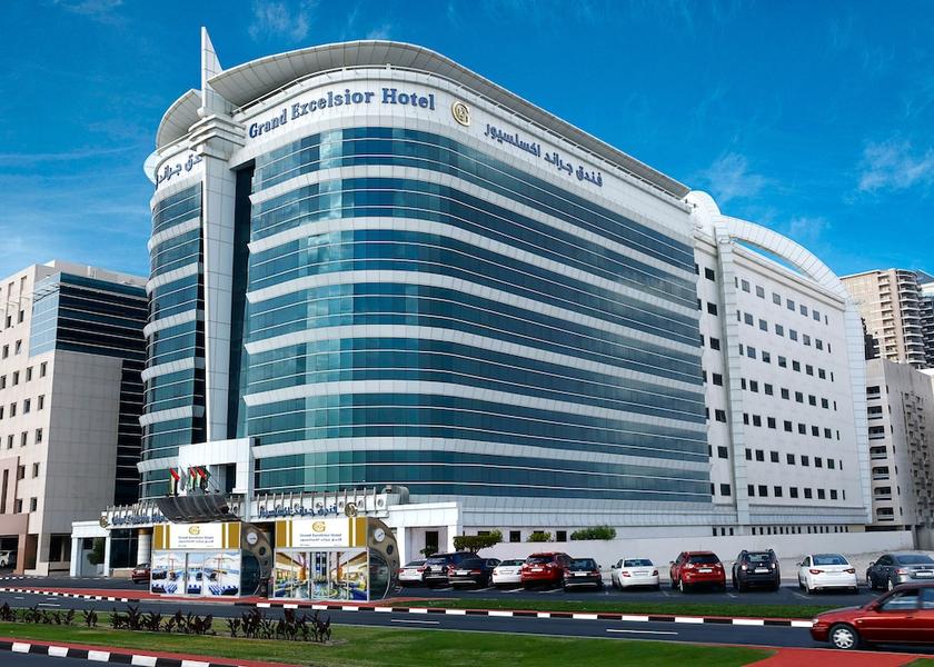 Dubai Emirate Dubai Property entrance