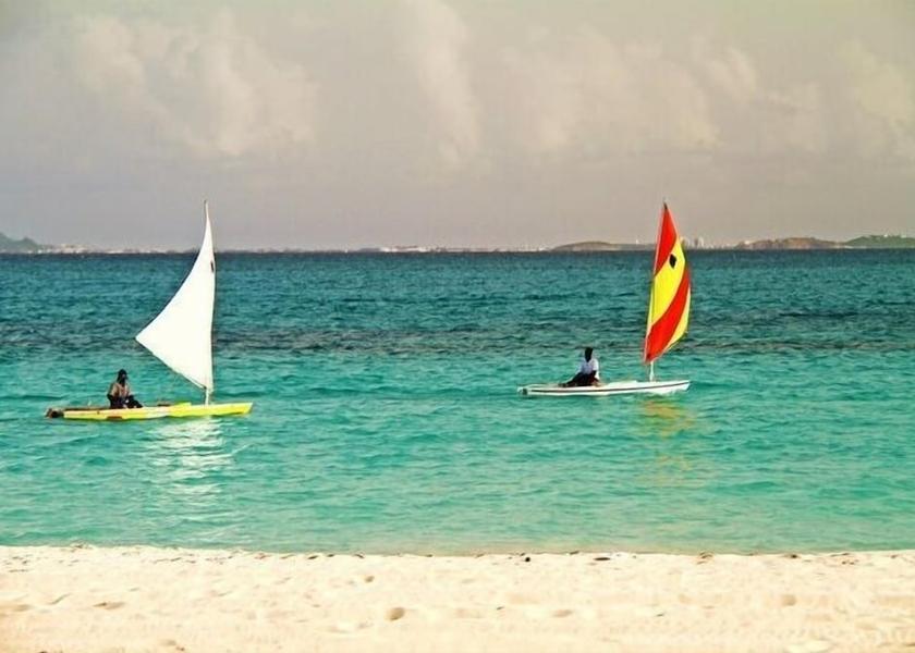  Rendezvous Bay Boating