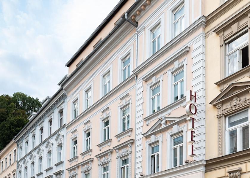 Salzburg State Salzburg Front of property