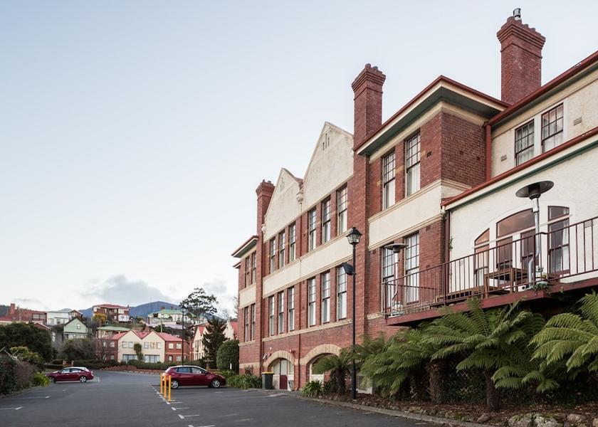 Tasmania Hobart Property grounds