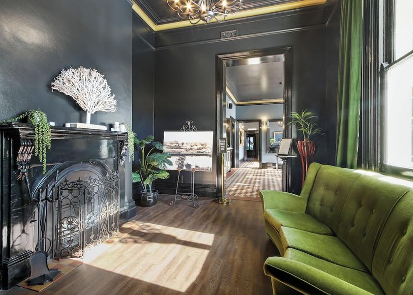 Victoria Bairnsdale Lobby