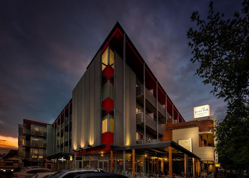 Victoria Melbourne Exterior