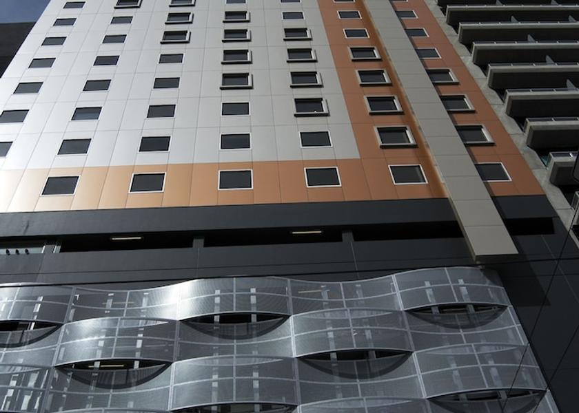 Victoria Melbourne Facade