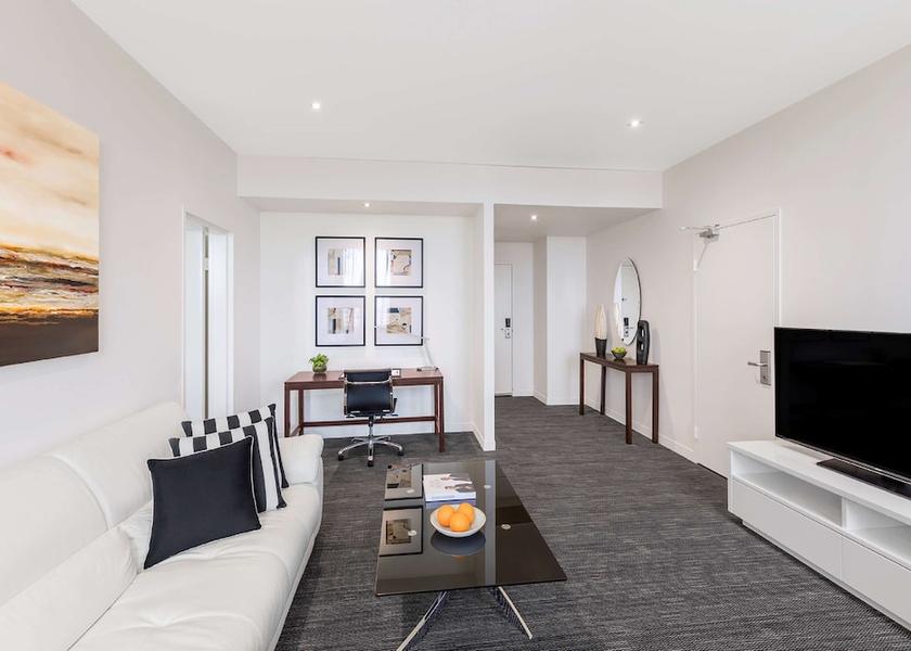 Victoria Melbourne Room