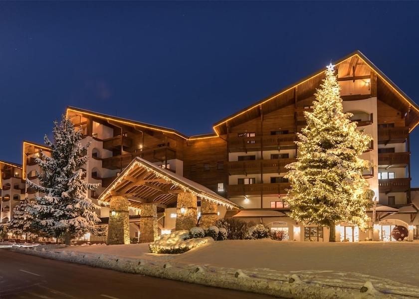  Bansko Exterior Detail