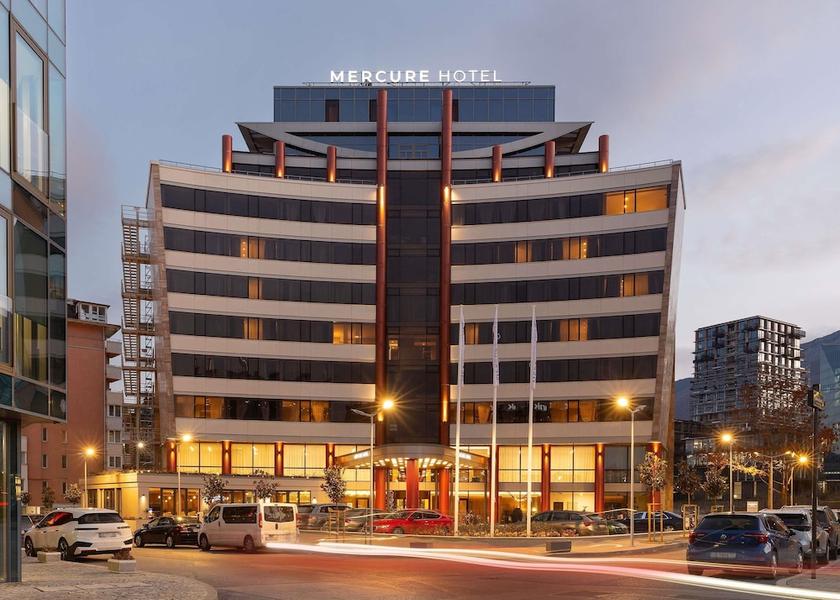  Sofia Exterior Detail