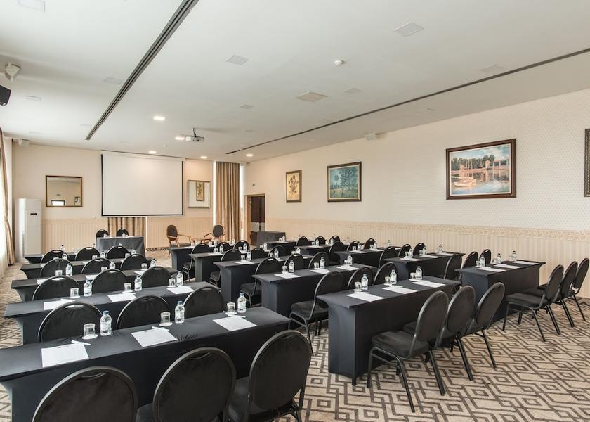  Sofia Meeting Room