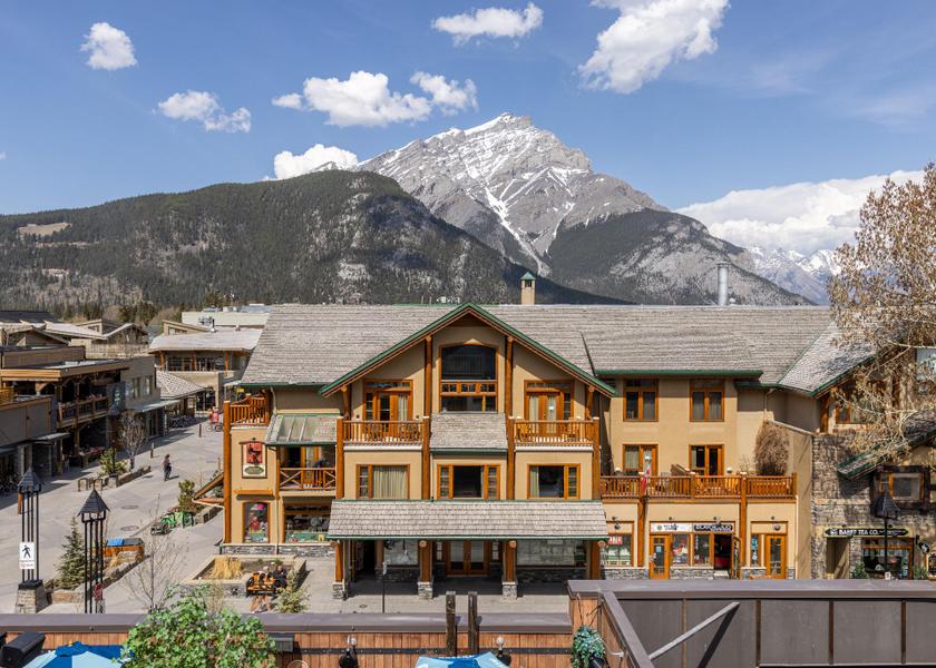 Alberta Banff Hotel Exterior