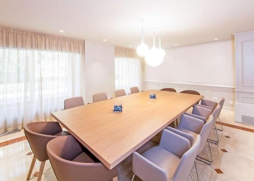 Canton of Geneva Geneva Meeting Room