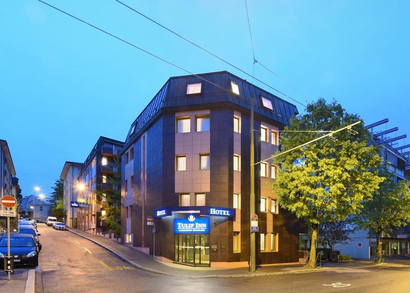 Canton of Vaud Lausanne Front of property - evening/night