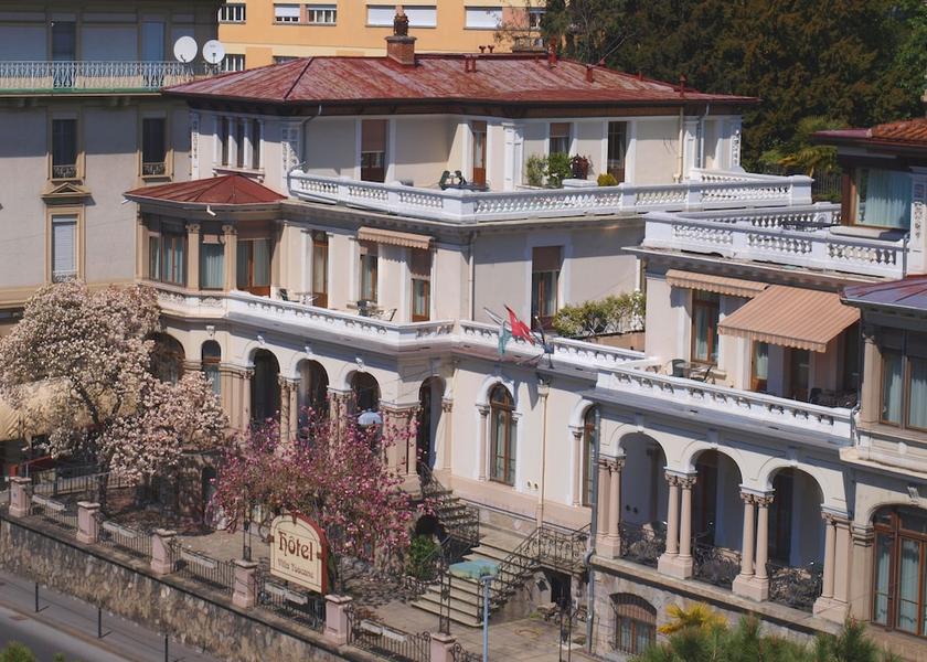 Canton of Vaud Montreux Front of property
