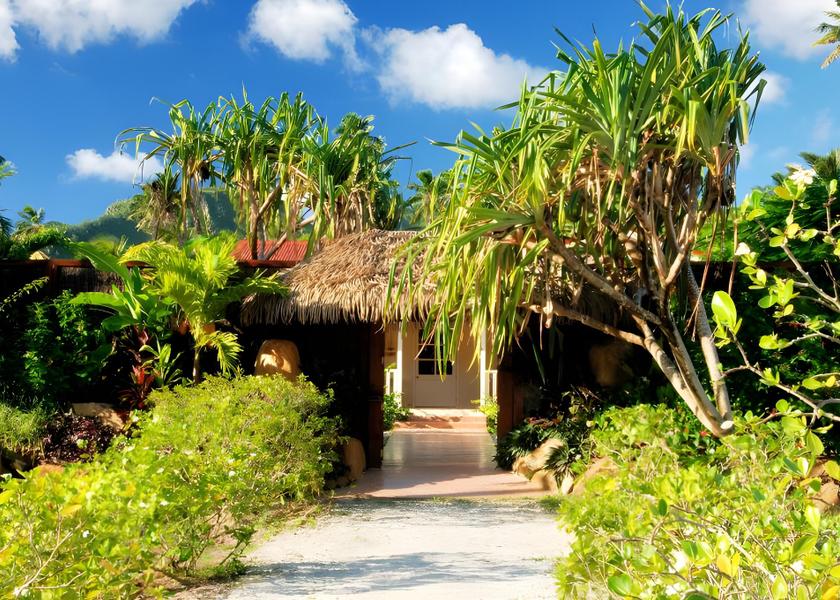  Rarotonga Hotel Exterior