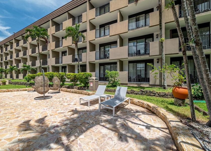 Alajuela San Jose Exterior Detail