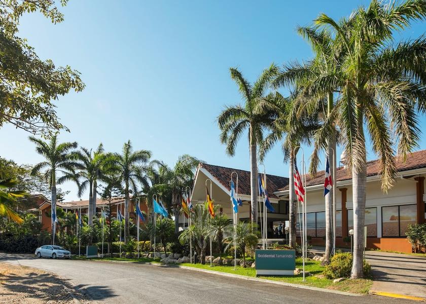 Guanacaste Tamarindo Facade