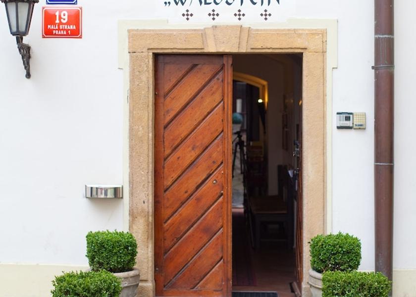  Prague Property entrance