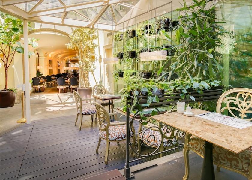  Prague Terrace/patio