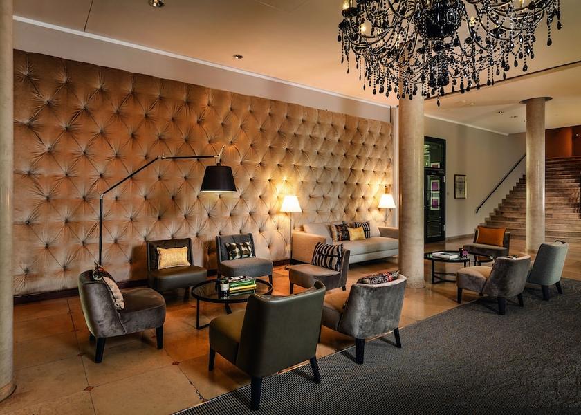 Bavaria Augsburg Lobby